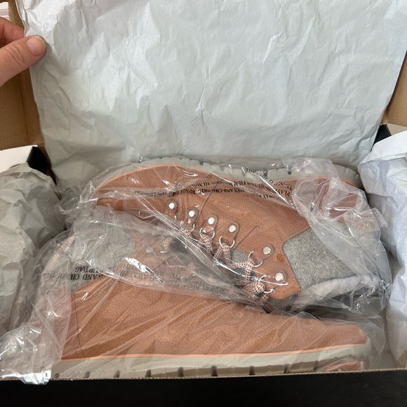 Cole Haan Zerogrand Omni Hiker Waterproof Birch Beige Fleece Lined 7.5 - Picture 10 of 12